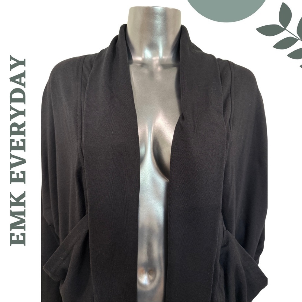 EMK Everyday Meagan Cardigan | Black Bamboo-Blend | Size M | Made in Canada - Picture 4 of 7
